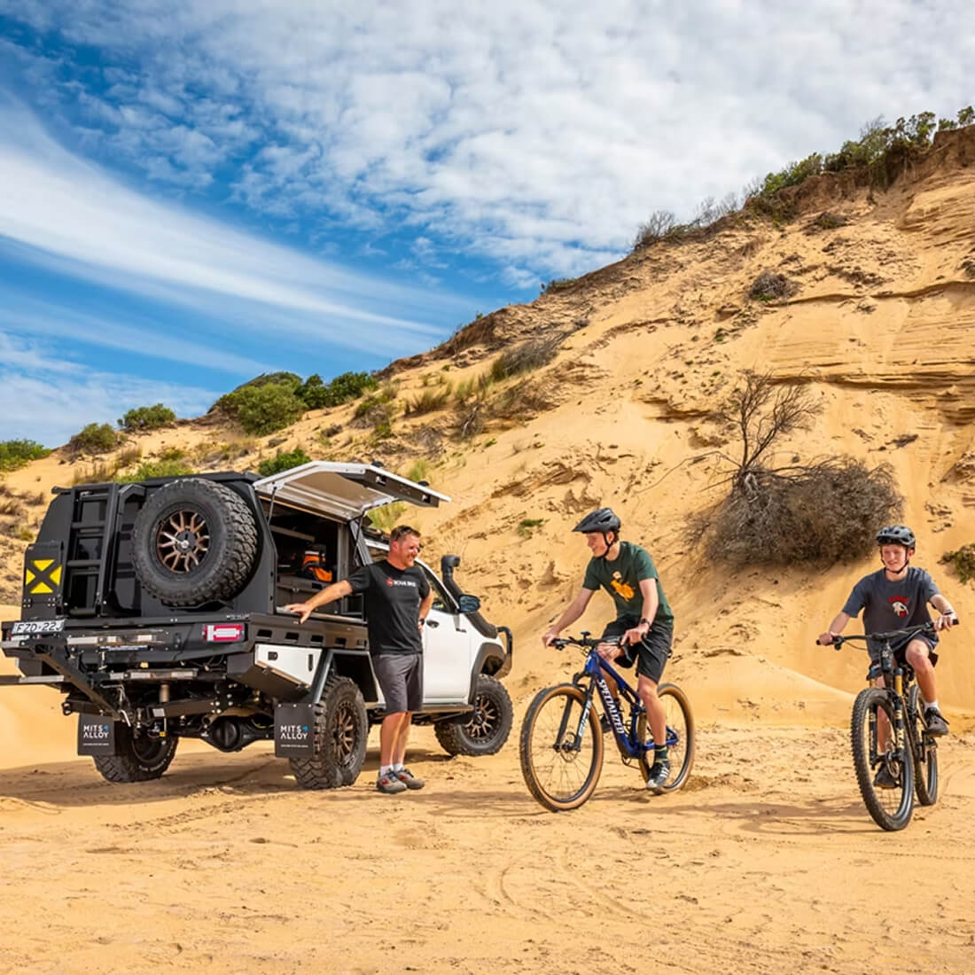 ARBToyotaHilux0326_TradieWeekender_637-Edit_Square-1100